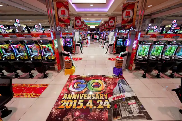 Maruhan Shinjuku Toho interior